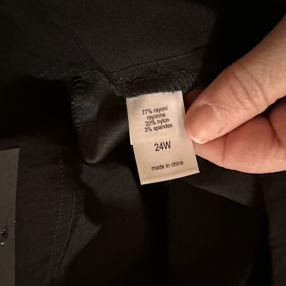 COPY - NWT women’s plus size dressy capris. Maurice's size 24 24W - Picture 3 of 7